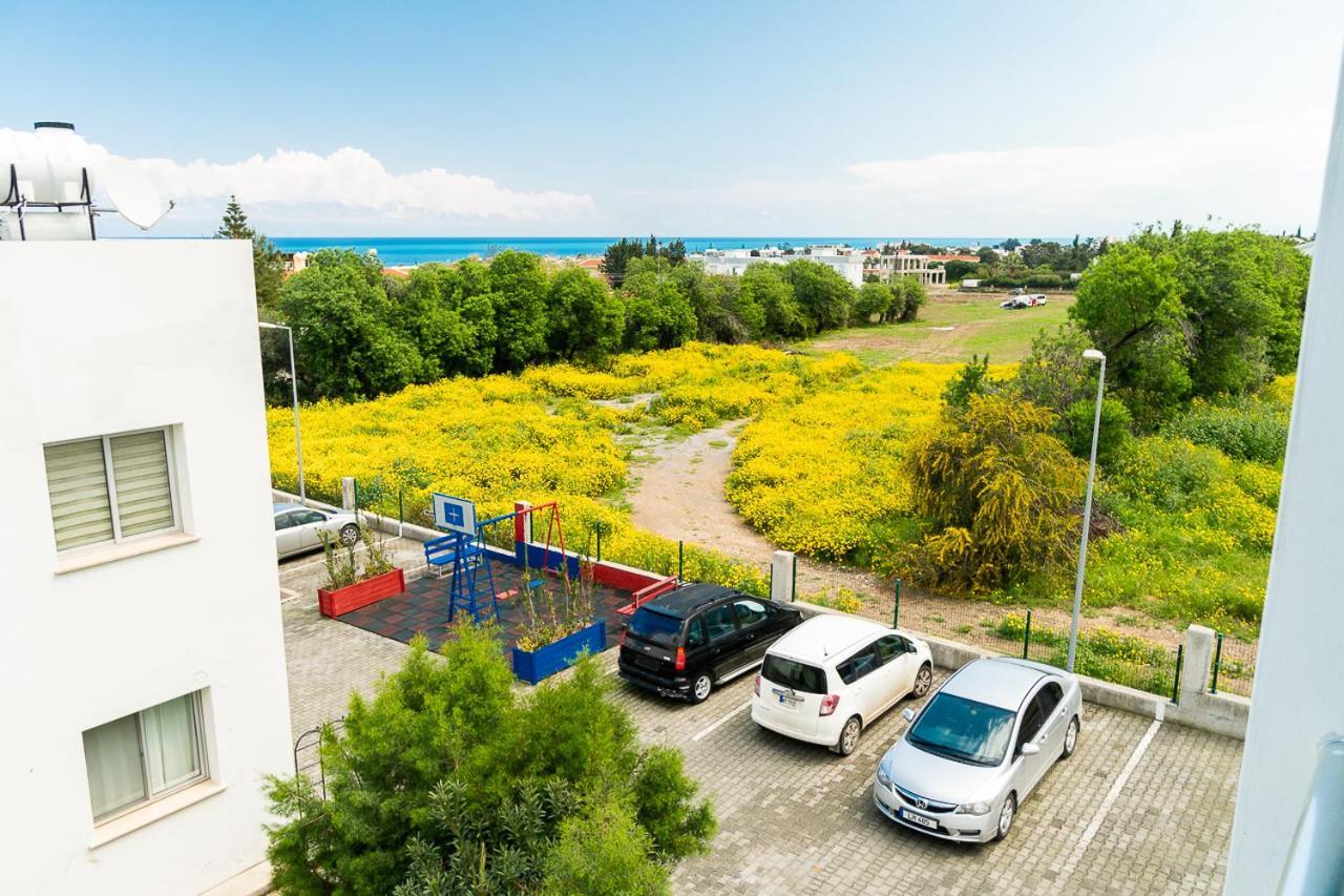 Luxury Two-Bedroom Apartment In Amazing Place Lukomorye C4 Karavas  Экстерьер фото